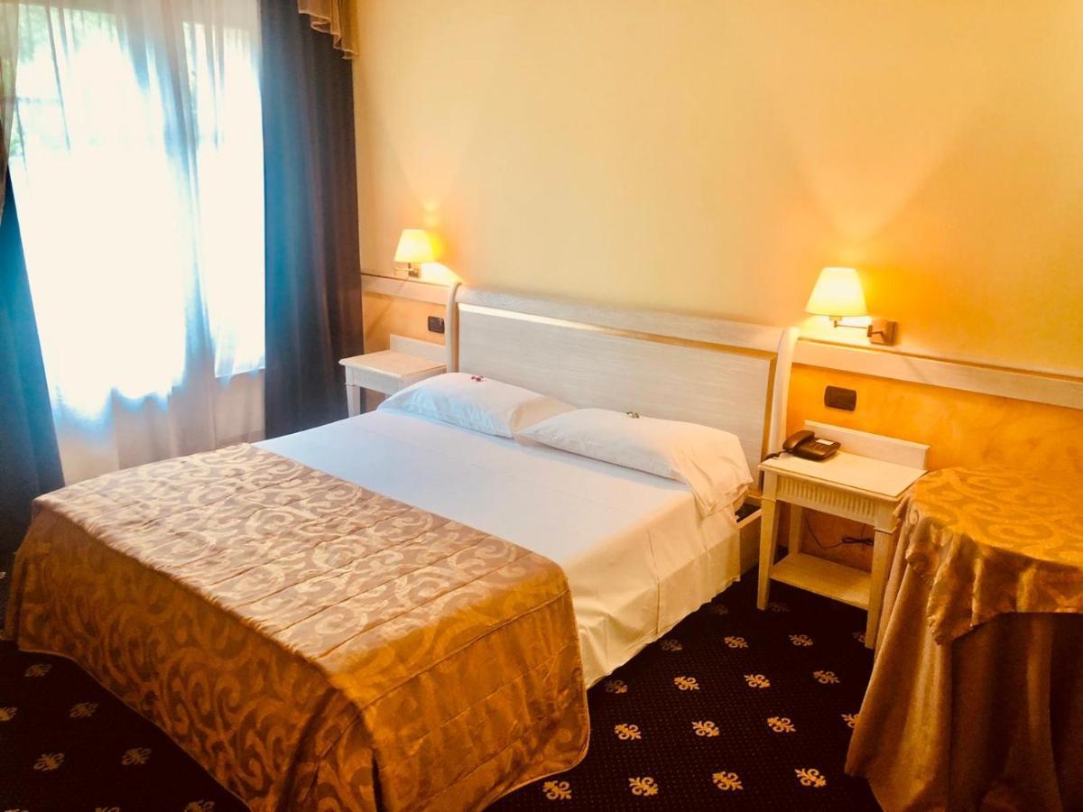 Motel Malpensa Inn & Hotel-Airport カーゼ・ヌオーヴェ エクステリア 写真