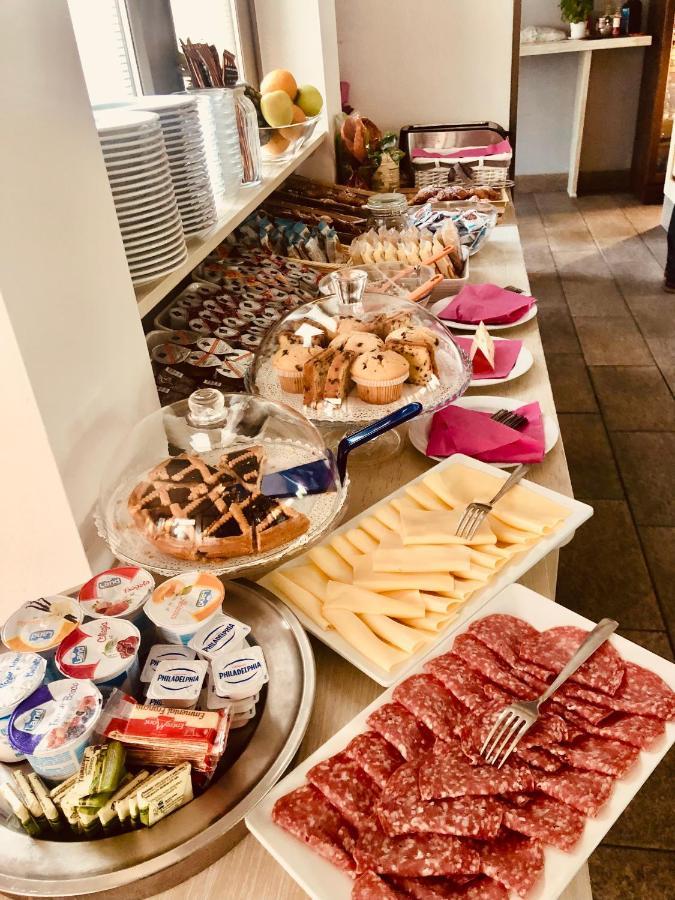 Motel Malpensa Inn & Hotel-Airport カーゼ・ヌオーヴェ エクステリア 写真