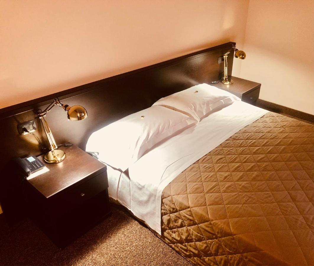 Motel Malpensa Inn & Hotel-Airport カーゼ・ヌオーヴェ エクステリア 写真