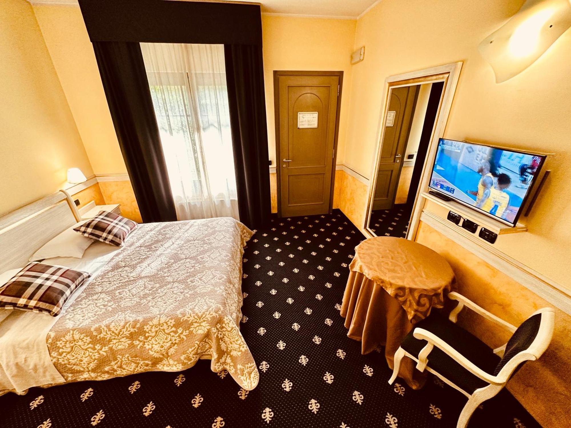 Motel Malpensa Inn & Hotel-Airport カーゼ・ヌオーヴェ エクステリア 写真