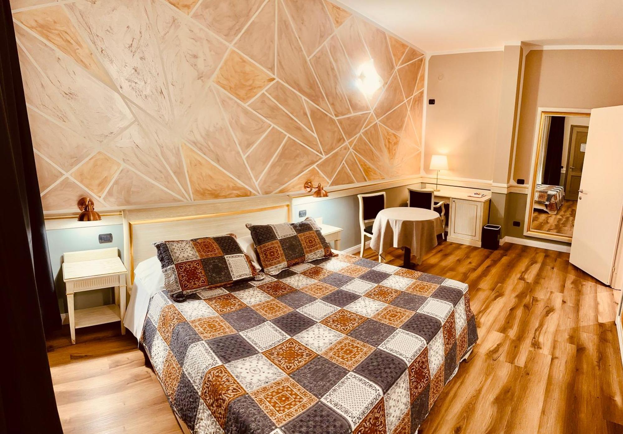 Motel Malpensa Inn & Hotel-Airport カーゼ・ヌオーヴェ エクステリア 写真